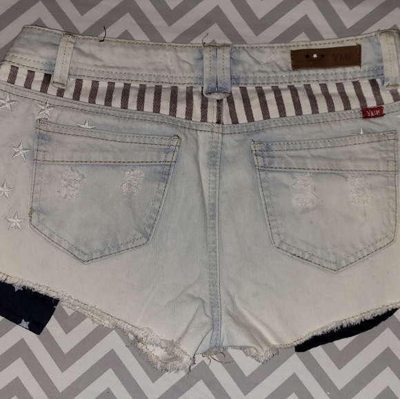 YMI distressed denim shorts, size 3. - Picture 5 of 6
